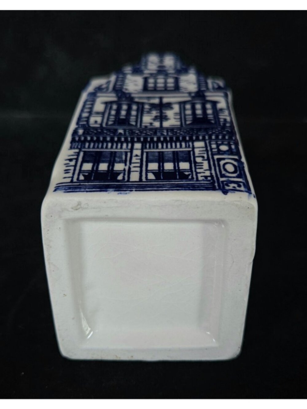 Delft Blauw Hand Painted Blue Porcelain Building decanter w/cork - Picture 5 of 6